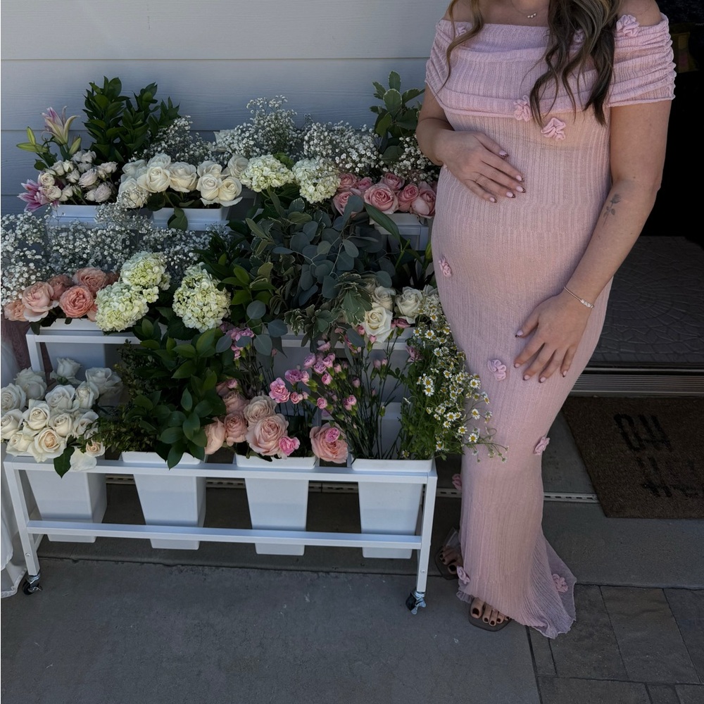 Meshki pink off the shoulder, bump friendly! Size medium. Like new, worn 1x - Picture 4 of 6